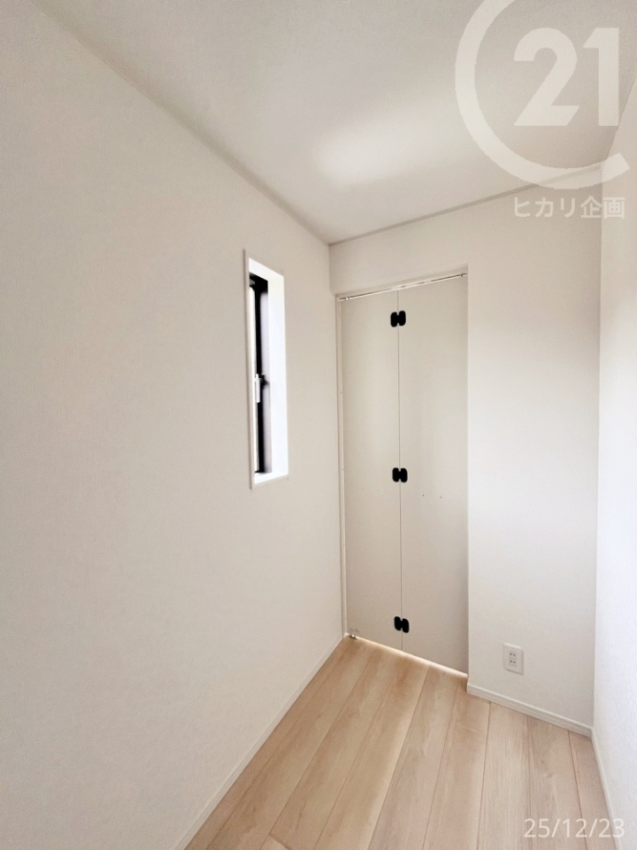  �y�m���E6���zWIC