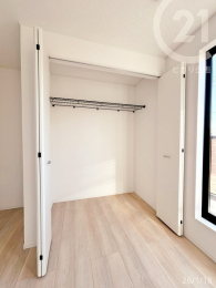  �k���F�m��5.7���@���[�����B�Ƒ����ꂼ��̕����X�b�L���Еt���܂���