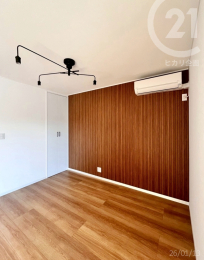  �ǂɈ͂܂�A�������������͋C�̃��r���O�X�y�[�X�B