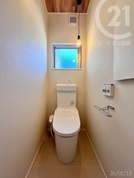  �E�H�V�����b�g�@�\�t���g�C��������Ă��܂��B���͑��G��̂悢�K�x�Ȃ�������Ȃ���^�C�����̍R�ۃN�b�V�����t���A�B�iCF�^�T���Q�c�@�i�ԁFHM-12037�j