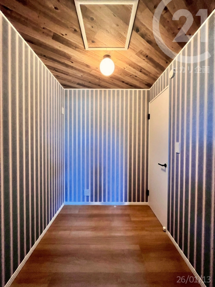  �[�ˁi��2.5���j�^���u�����̂ق��A�e�����[�N�Ȃǂɂ����@�i�ǃN���X�^�V���R�[���@�i�ԁFBA7435�j