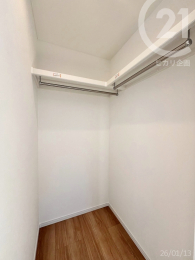  �m���i��5.2���j�^�E�H�[�N�C���N���[�[�b�g���[������Ă��܂��B