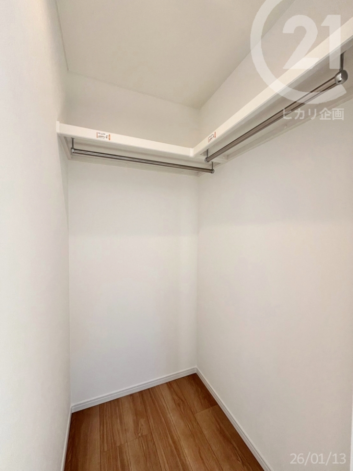  �m���i��5.2���j�^�E�H�[�N�C���N���[�[�b�g���[������Ă��܂��B