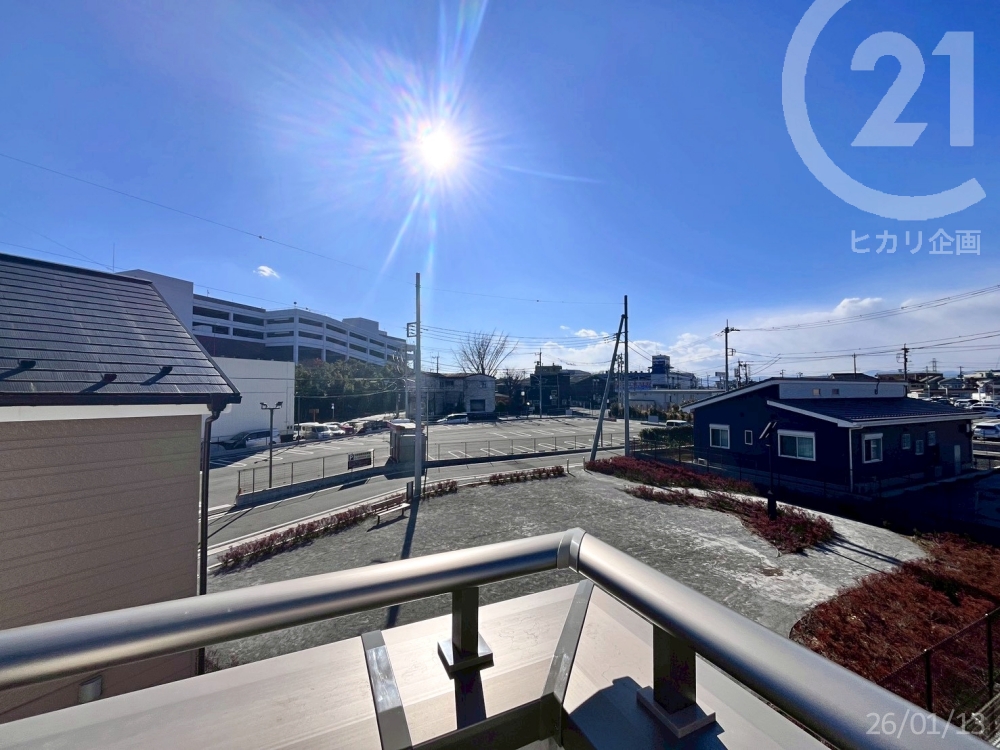  �o���R�j�[����̒��]�^�쐼���גn�������̂��ߗz������ǍD�I