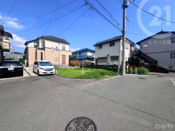  敷地の広さは約33.27坪。