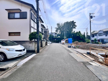 1～4号棟・南東側道路　幅員5m　公道