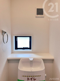  ��2F�g�C�����F���܂�C���e���A���u����X�y�[�X����B