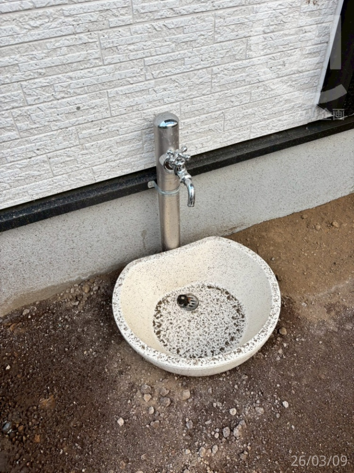  �����փA�v���[�`���Ԃ̐��≘�ꕨ�̂��|���ɂ��֗��ȊO���������B