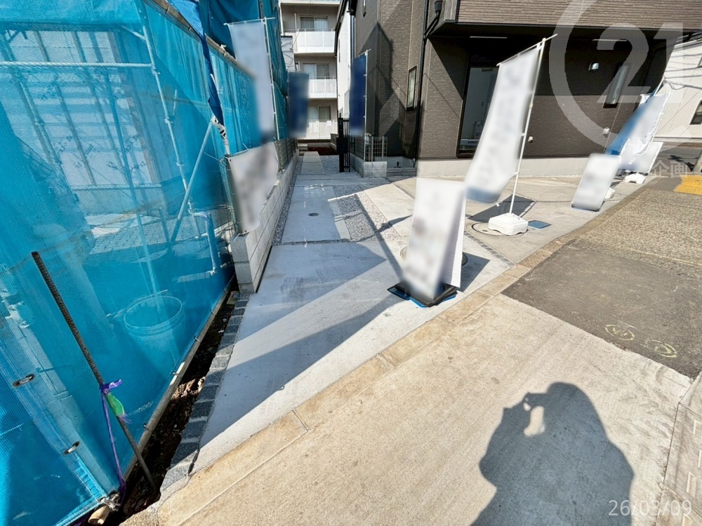  ���J�[�X�y�[�X�F1�䕪��