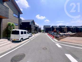  東側道路