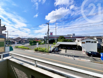  2階洋室（約6.5帖）／南向きバルコニーに面したお部屋です。