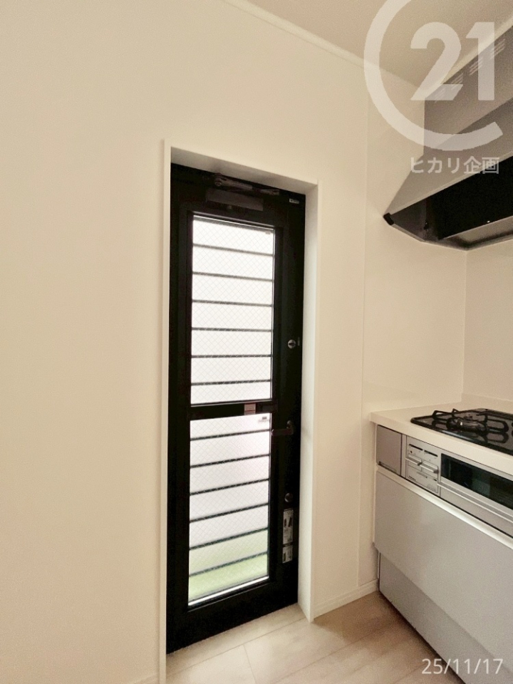  Lb`ƂOƂS~u֒sł鏟tB