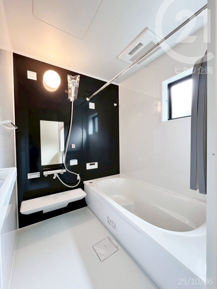  Cg[@oX[Bߗނ̊Ȃ邩AԕJG߂ɂSłB