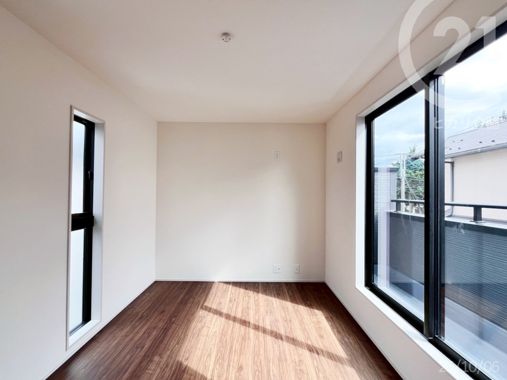  2Km6^k̑ɂĕʂ蔲铹؂̂邨B