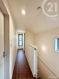  2Kz[璼ڃoRj[֏o鏟I󕨂ɍsƂAʂȂƑ̃vCoV[܂B