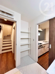  Lb`ʎAʎLւƌqĂ܂BƎł̍s₷VłB