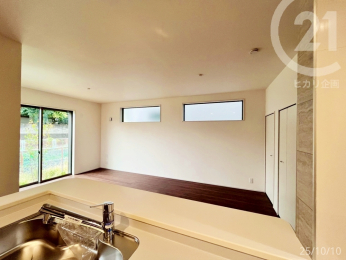  JE^[zɃrO_CjO]BƂȂłAƑQXgƉb₷zułB