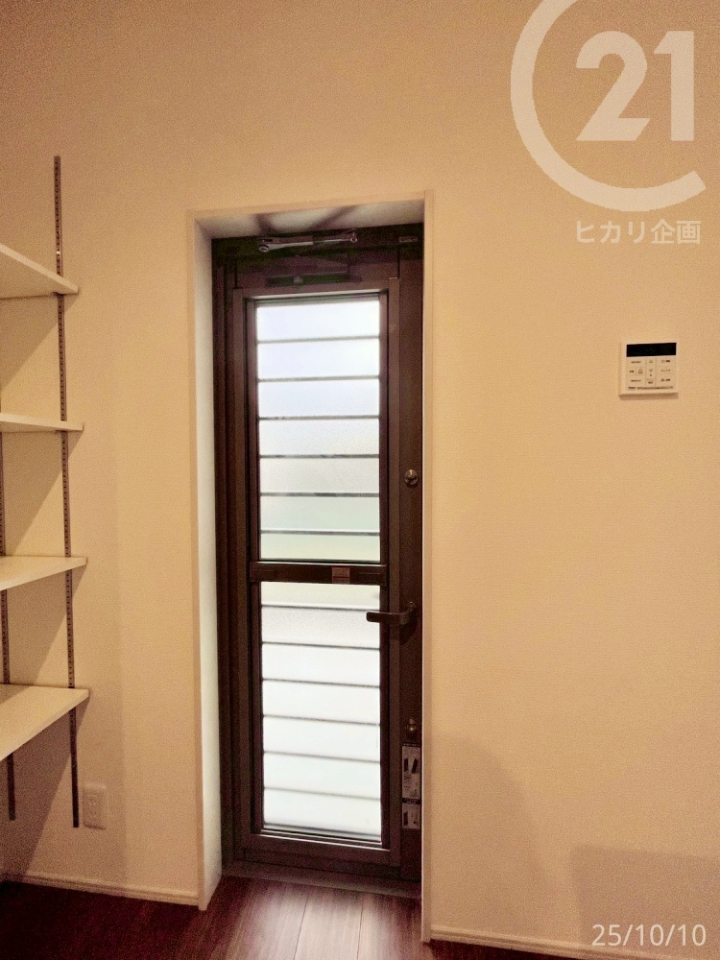  A֏o邱Ƃ\BoRj[ł͂ȂŐ󕨂ɂsb^ȃvłB