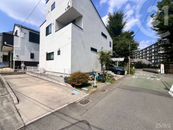  ~nOʂɂ͖4.4m̌ʂĂ܂B