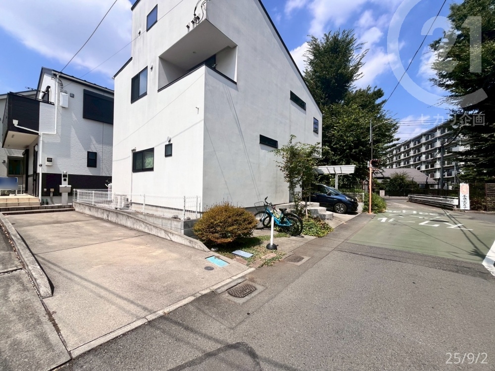  ~nOʂɂ͖4.4m̌ʂĂ܂B