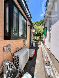  Lb`̏͂O֏o܂B̃S~oX[YI