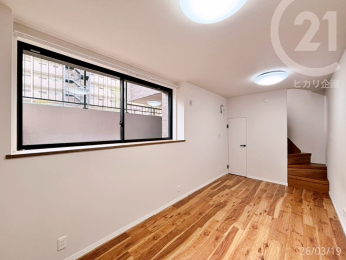  ���T�[�r�X���[���F9����