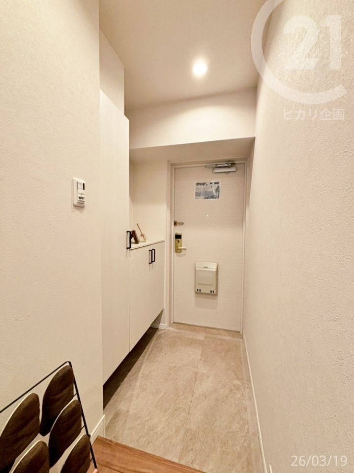  �����ց�