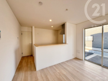  �L�b�`���͐l�C�̑Ζʎ�