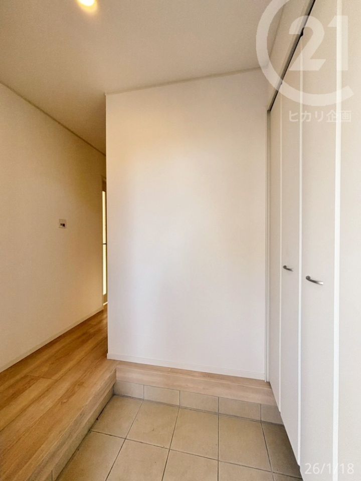  �����ց�