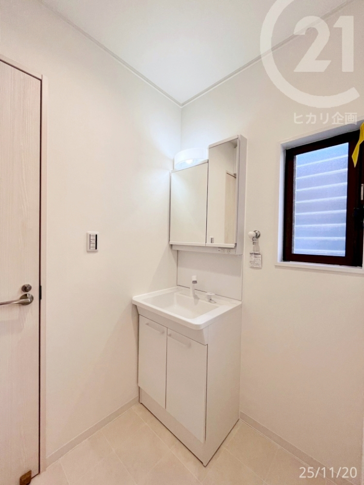  ʉϑViɌς݁BݔVAC悭VX^[głB