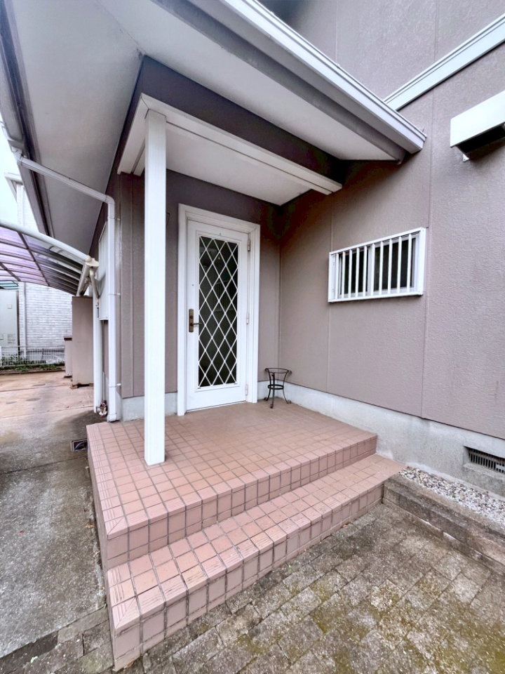  փ|[`͉sՂBJ̓̏o₷łB