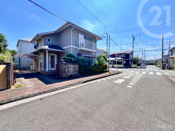  @OʓH^Ƃ̂ŁAԌɓ̂߂̐؂ւ₷łB