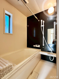  1�؃T�C�Y�̃��j�b�g�o�X�B���������@�t���ł��B