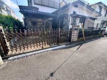  㕨