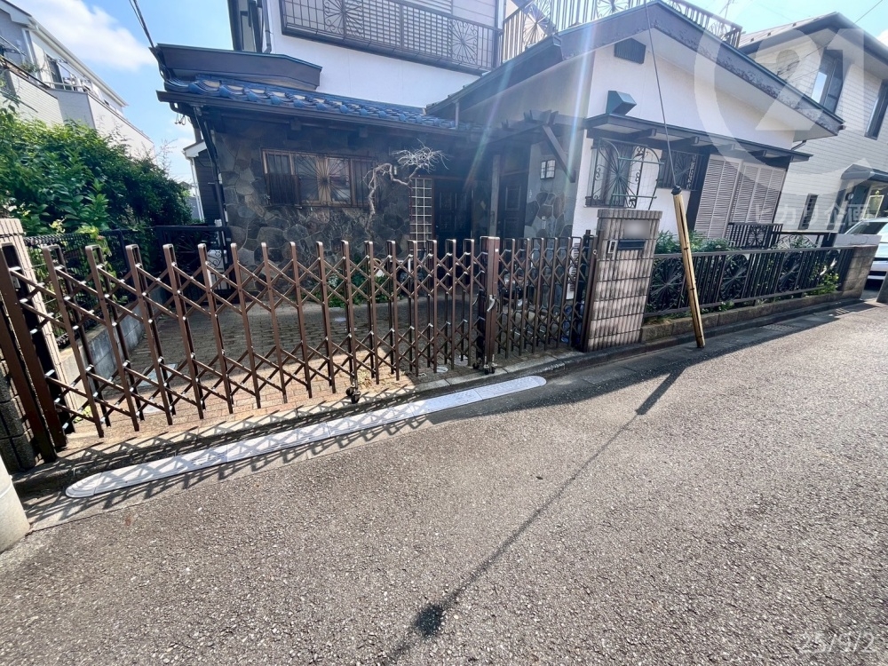  㕨