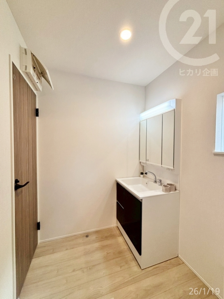  ���ʒE�ߎ�