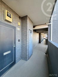  �����ց�