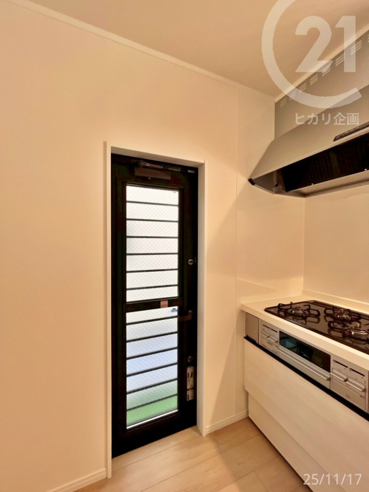  Lb`ƂOƂS~u֒sł鏟tB