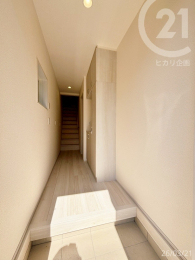  �����ց�