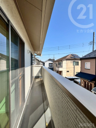  2���ɖʂ������C�h�X�p���o���R�j�[