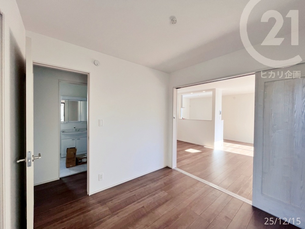  ��1�K�m���E4.5�����z�[���E���r���O�̂ǂ��炩��ł��A�v���[�`�\��2WAY�����B