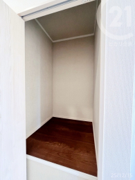  2�K�z�[���ɂ͎��[�X�y�[�X���������܂��B