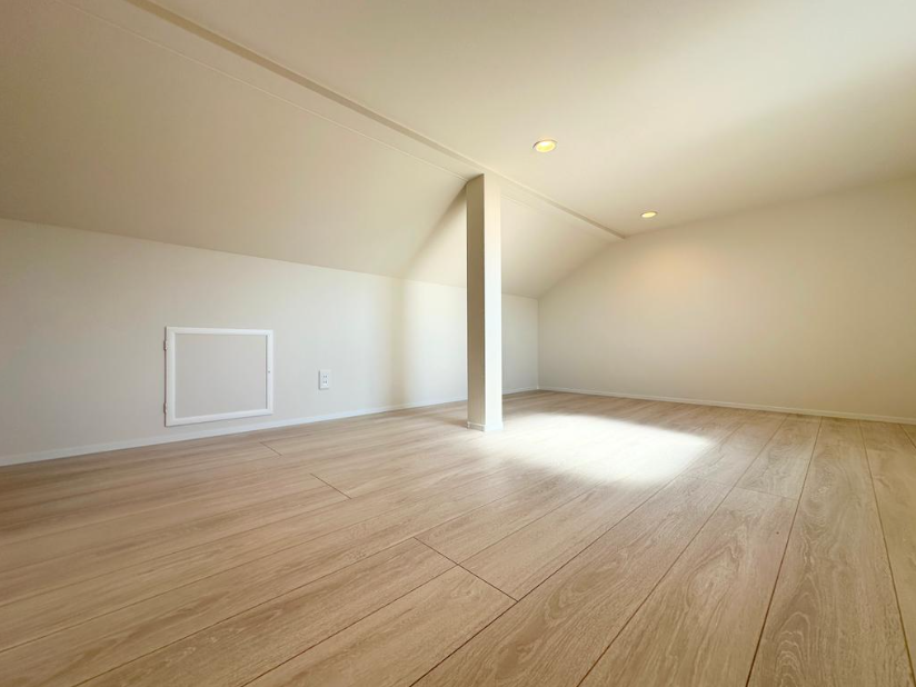  tg̓nVSł͂ȂŒKiオ̂ŁAו̉^ѓꂪ炭Bqlɂ͔閧nƂĈꏊƂȂ܂B