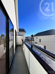  2���ɖʂ������C�h�X�p���o���R�j�[