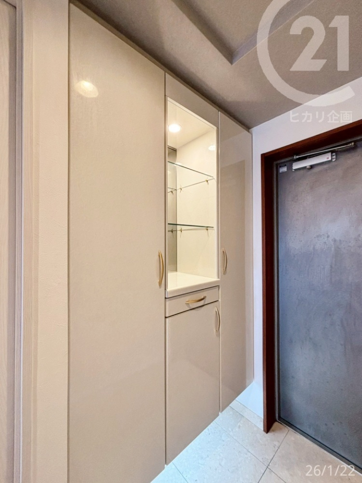  ���[�͂̍������֎��[