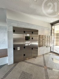  ��zBOX�E�W���|�X�g