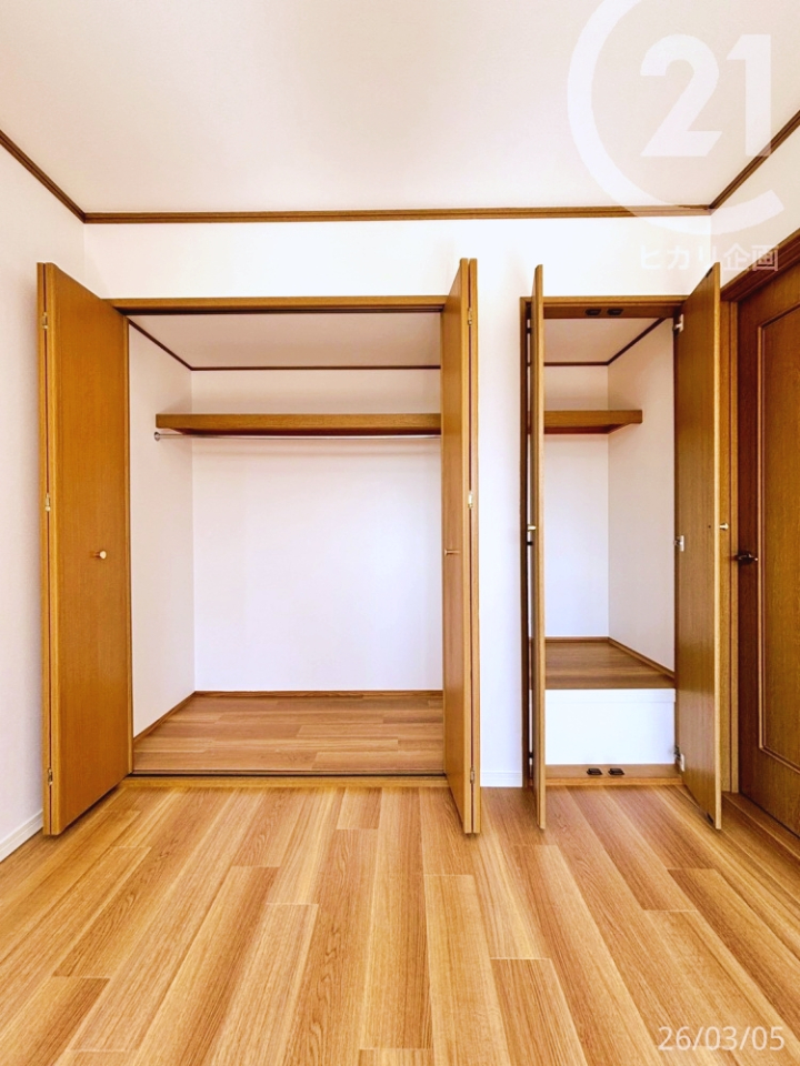  2�K�E�����m��6���^�N���[�[�b�g������