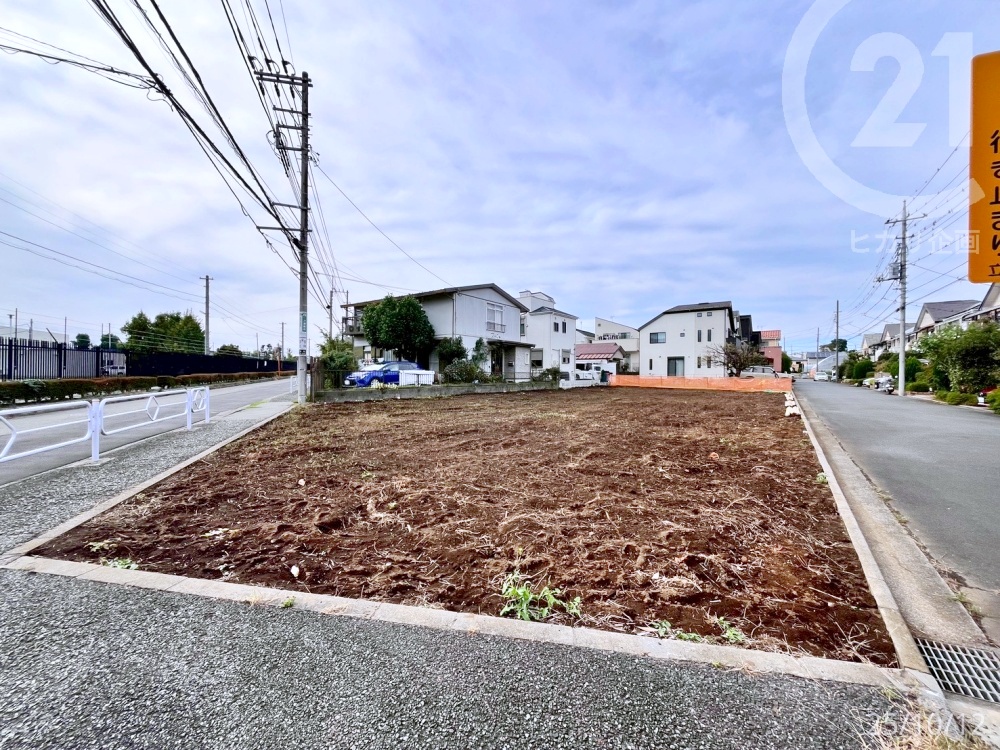 nynʐ^ zȂD݂̃nEX[J[HXŌz\łB