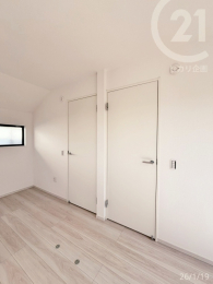  ��5��+3.7����2�h�A�ɂȂ��Ă��āA2�����Ƃ��Ďg�p�ł��܂��B