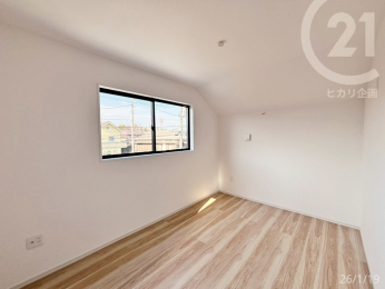  ��2F�F�m��8����